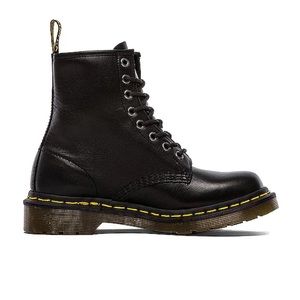 Dr Martens 1460 8-Eye Boot Lace Up Boots Black Leather size 6